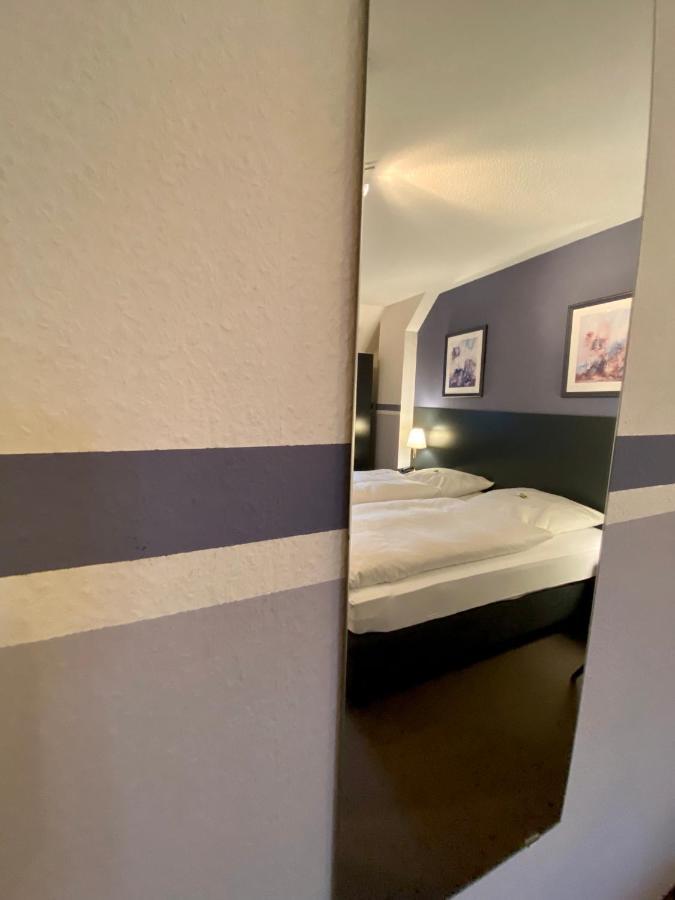 Hotel Kaiserswerth Düsseldorf Exterior foto